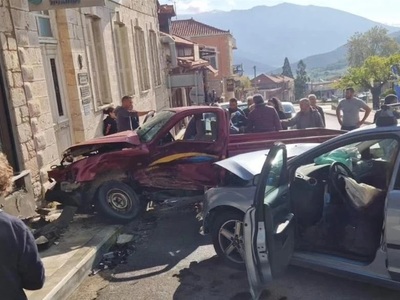  Νεκρή γυναίκα σε σοκαριστικό τροχαίο στο Λεβίδι