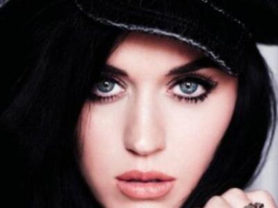 H Katy Perry απολογείται στην Kristen St...