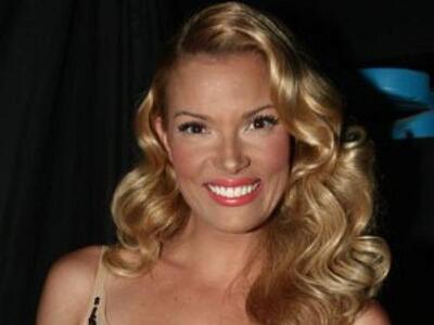 Με ένα μαύρο φόρεμα εντυπωσίασε η Βίκυ Καγιά!