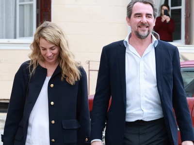 Νικόλαος Ντε Γκρες - Χρυσή Βαρδινογιάννη...