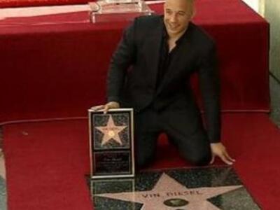 ΗΠΑ: Αστέρι στη "λεωφόρο της δόξας&...