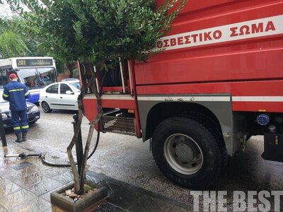 Πάτρα: Ηλικιωμένη σώθηκε από φωτιά στο σ...