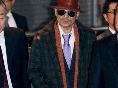 Γυναίκα εστιάτορας εναντίον του αρχηγού ...