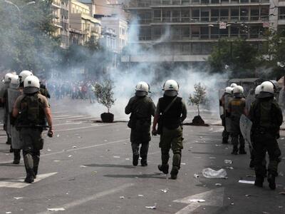 Στο επίκεντρο των ξένων ΜΜΕ η ελληνική κρίση 