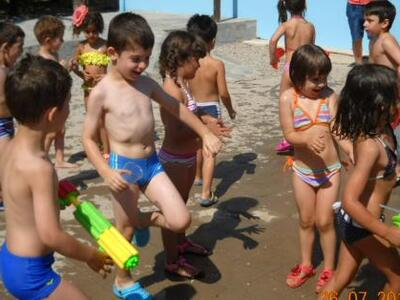 Σε πλαζ μετατράπηκε ο Α΄ Δημοτικός Παιδι...