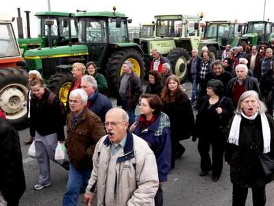 Αχαΐα: Την Τρίτη αποφασίζουν οι αγρότες ...
