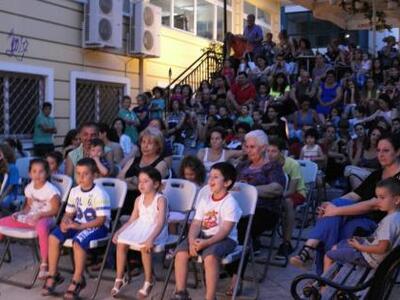 Αίγιο: Θεάτρο Σκιών στα σκαλάκια της Φιλοποίμενος 