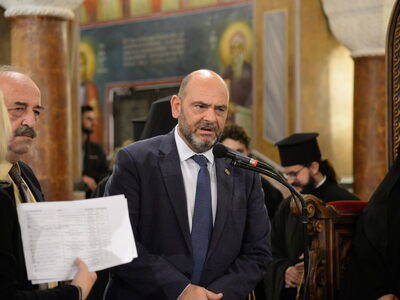 Εσπερινός για τους Αγίους των Πατρών και βράβευση των αριστούχων παιδιών - φωτό