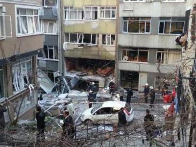 Ισχυρή έκρηξη στην πλατεία Ταξίμ της Κων...