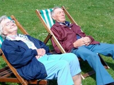 Κάθε έρευνα και συμπέρασμα: Η σιέστα κόβ...