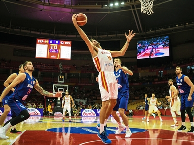 Τα ζευγάρια και το πρόγραμμα των προημιτ...