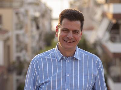 Πέτρος Ψωμάς: «Η Πάτρα ανοίγεται στο μέλλον»