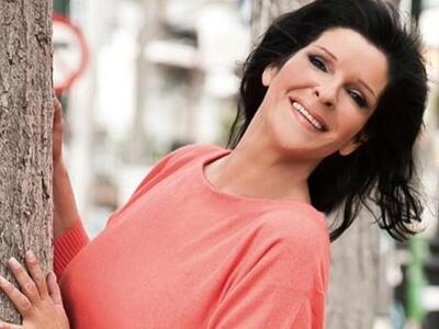 Η Σοφία Βόσσου την Τετάρτη στον κήπο του...