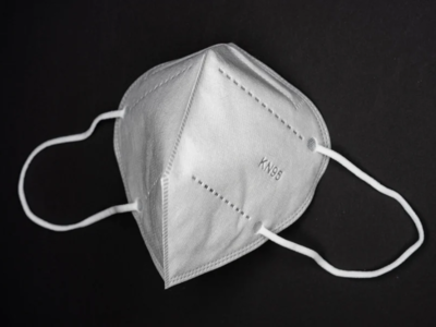 Κορωνοϊός: Πώς επιλέγουμε τις σωστές μάσ...