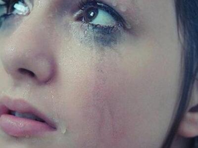 Πέντε λόγοι που οι άνθρωποι που κλαίνε π...