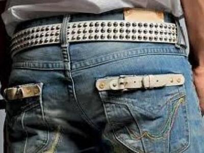 Γυναίκα δάγκωσε τα οπίσθια νεαρού υπαλλή...