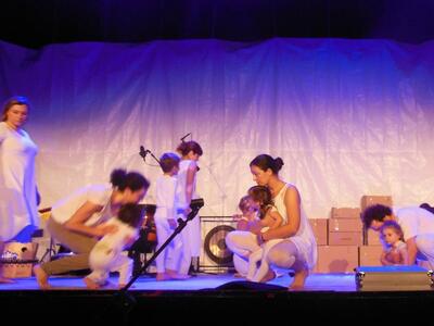 «Κοσμοθεωρίες» - Μια διαφορετική παράστα...