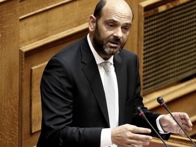 Φωτήλας: «Από πού αντλεί το θράσος του ο...