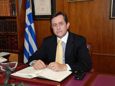 Να στηθούν κάλπες για τον πρόεδρο ζητά ο...