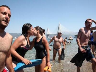 Πάτρα: 15η Γέφυρα Ζωής - Κολυμβητικός δι...