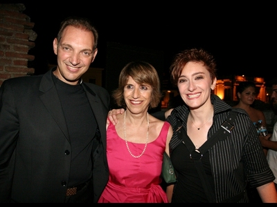 Πλημμύρισε το Αρχαίο Ωδείο από τις μουσι...