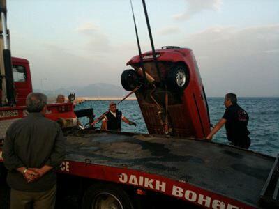 Λαμπίρι: Φορτηγό έπεσε το πρωί στη θάλασσα 