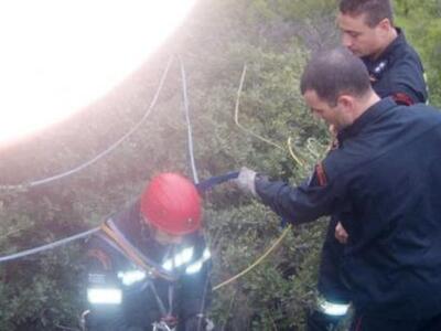 Επιχείρηση της ΕΜΑΚ σε φαράγγι για τραυμ...