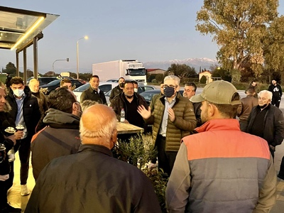 Συνάντηση του Άγγελου Τσιγκρή με τους αγ...