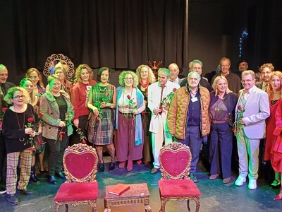 Η θεατρική ομάδα του Πολιτιστικού Κέντρο...