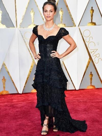 AΛΙΣΙΑ ΒΙΚΑΝΤΕΡ ΜΕ LOUIS VUITTON