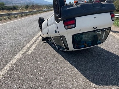 Τούμπαρε αυτοκίνητο στην Αμφιλοχία - Σώα η οδηγός