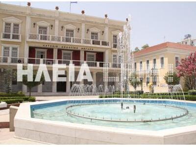 Τρεις αιτίες "καίνε" οικονομικ...