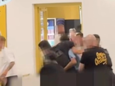 Μύκονος: Σκηνές χάους έξω από κατάστημα-...