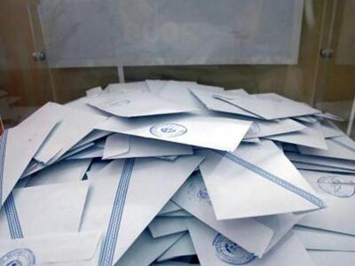 «Αγώνας δρόμου» για εκλογείς με προορισμ...