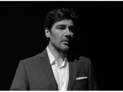 Ο Αντώνης Καρυστινός μιλάει στο Beau Sil...