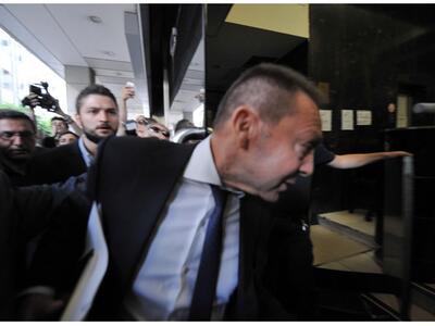 Μετά από εισήγηση Στουρνάρα, η επαναλειτ...