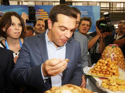 Κέρασαν καριόκα τον Αλέξη Τσίπρα οι Ξανθ...