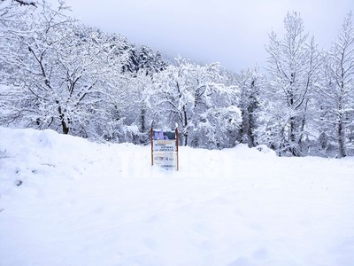 Μισό μέτρο χιόνι στη Ζαρούχλα που έμεινε...