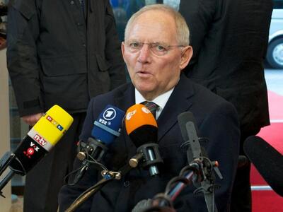 Die Welt: «Γιατί το πόκερ του Σόιμπλε με...