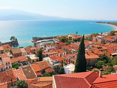 Ταξίδι στις 5 πόλεις της Ελλάδας με τα π...