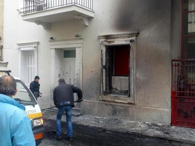 Μολότοφ τα ξημερώματα κατά αστυνομικών, ...