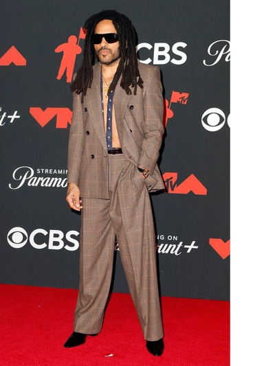 Λένι Κράβιτζ με Saint Laurent