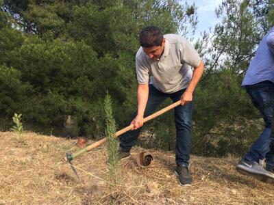 Ο Λευτέρης Αυγενάκης πήρε μέρος σε δενδρ...