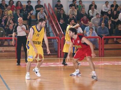 Μπάσκετ: Πήρε το παιχνίδι ο Κεραυνός Αιγίου