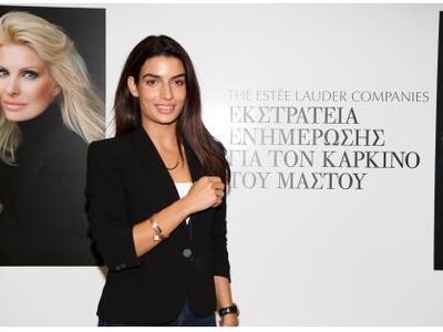 Πρόβα νυφικού για την Τόνια Σωτηροπούλου...