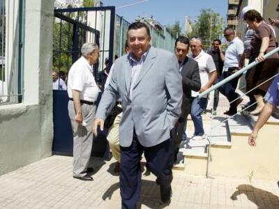 Ο Καρατζαφέρης υποψήφιος ευρωβουλευτής σ...