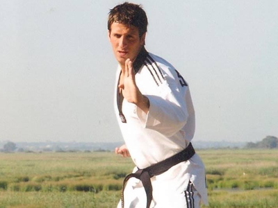 Υποψήφιος σύμβουλος ο προπονητής τάε κβο...