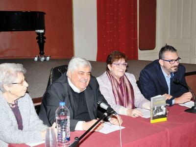 Στιγμιότυπο από την παρουσίαση του βιβλί...