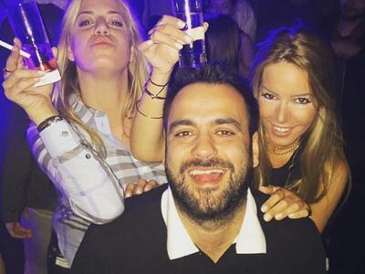 Στο Guzel η Κωνσταντίνα Καραίσκου με την παρέα της