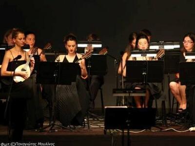 Η Oρχήστρα "Θανάσης Τσιπινάκης&quot...